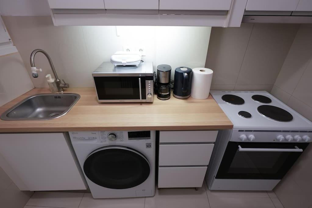 Syntagma Square, 70Sqm Pentelis Sunny Apartment Athens Exterior photo