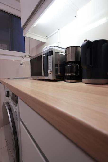 Syntagma Square, 70Sqm Pentelis Sunny Apartment Athens Exterior photo